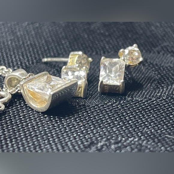 ✨ Vintage Sterling Silver Italian 925 Necklace with Crystal Pendant Earring Set✨ - Picture 11 of 16